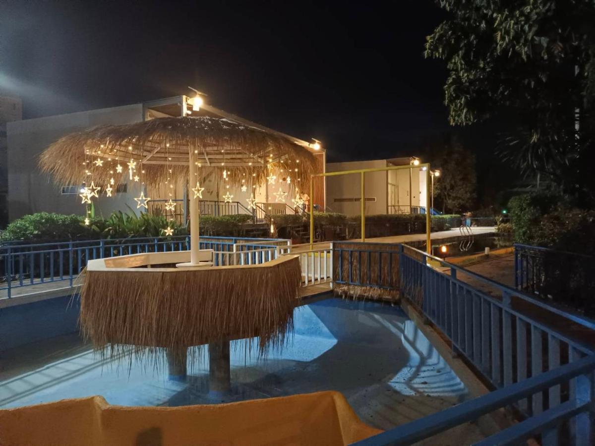 Lg Lemon Grass Hotel Na Chom Thian Exterior foto